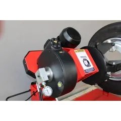 Zouvačka LC590C montáž a demontáž pneumatik nákladních vozidel